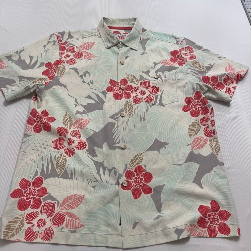 Tommy Bahama Silk Floral Short Sleeve Button Down Shirt Size Medium